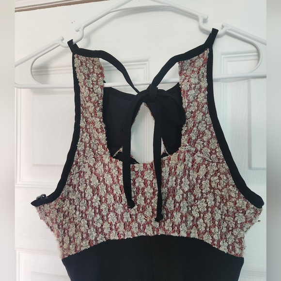 Thea Dora size 4 black evening dress with red and silver shimmer bust - Picture 3 of 8